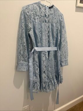 Simplee Apparel Light Blue Lace A-Line Dress with Satin Tie. M / (women’s 6 ish)